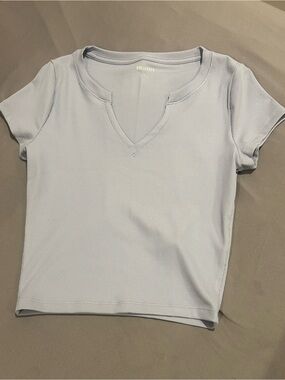 Hollister V-neck T-shirt NWOT